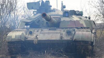 В Харькове представили модернизированный танк Т-64 для ВСУ