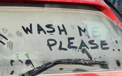 Эксперт рассказал что будет, если долго не мыть машину зимой