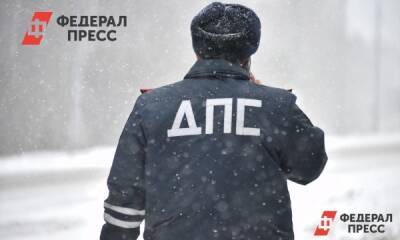 В Красноярске таксист устроил массовое ДТП во время снегопада