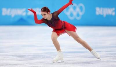 Трусову «выбили», Щербакова снова герой, Валиева первая: россиянки сделали невозможное в короткой программе Олимпиады