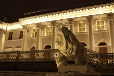 В Петербурге разработают контракт на реставрацию чугунных львов Елагина дворца