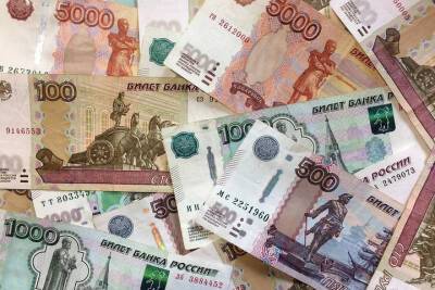 Трое жителей Смоленска обогатили мошенников на 680 тысяч рублей