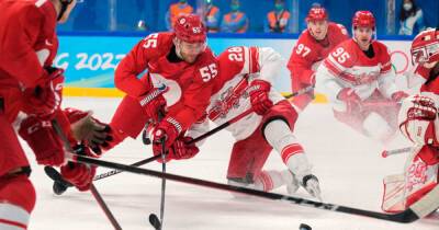 Хоккеисты России ведут в 1/4 финала Олимпиады после второго периода