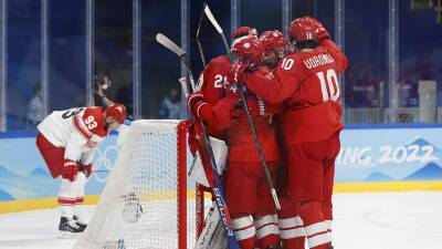 Хоккеисты ОКР обыграли датчан и вышли в полуфинал Олимпиады в Пекине