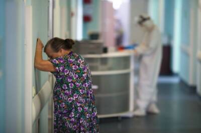 В России за сутки госпитализировали 19 573 человека с COVID-19