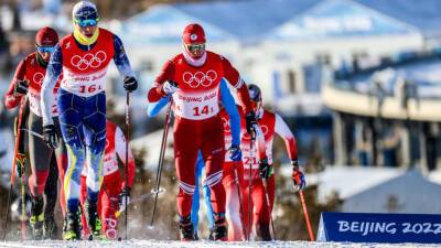 Россияне Большунов и Терентьев стали третьими на Олимпиаде в лыжном командном спринте