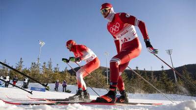 Лыжники Большунов и Терентьев выиграли бронзу в командном спринте на Олимпиаде