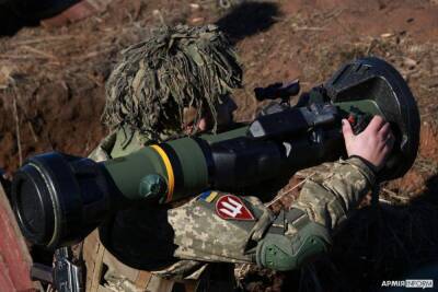 Украинских пограничников вооружают британскими противотанковыми комплексами NLAW