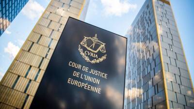 Суд разрешил Евросоюзу не платить Польше и Венгрии
