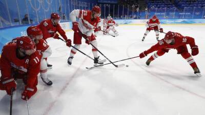 Жамнов оценил игру российских хоккеистов против Дании на Олимпиаде