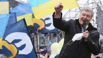 Рейтинг партии Порошенко увеличил отрыв от «Слуги народа»