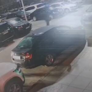Сбил полицейского и угрожал пистолетом: в Бердянске задержали серийного автоугонщика. Видео