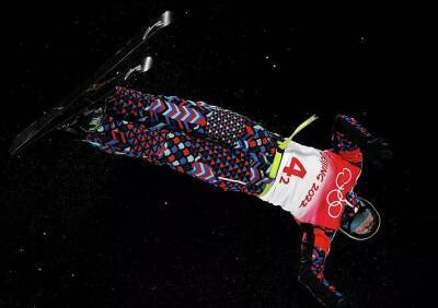 Россиянин Илья Буров выиграл «бронзу» в лыжной акробатике на Олимпиаде