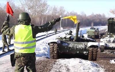 Минобороны РФ показало видео отвода танковой армии