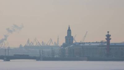 Сильный ветер и гололедица ждут петербуржцев 17 февраля