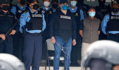 Экс-президента Гондураса арестовали за контрабанду наркотиков