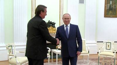 Отношения России и Бразилии обсудили на переговорах в Кремле Владимир Путин и Жаир Болсонару