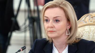 Представитель МИД России Захарова: Лиз Трасс обязана извиниться за распространение лжи
