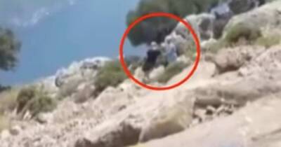 Мужчина сделал селфи с беременной женой, перед тем как убить ее - ren.tv - Turkey - провинция Мугла