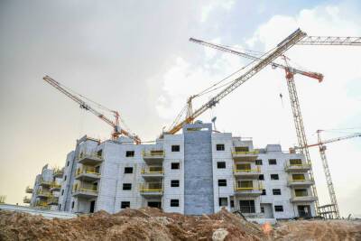 Кнессет утвердил законопроект Кушнира, снижающий цены на новые квартиры