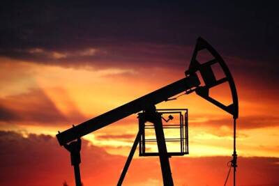 Стоимость нефти несколько ускорила рост на статистике по запасам в США