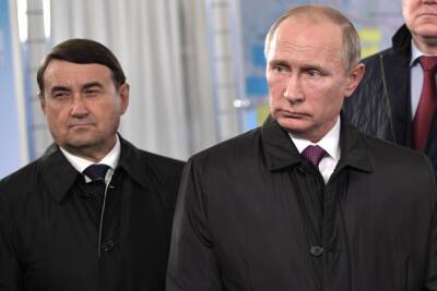 Путин продлил срок госслужбы для своего помощника 69-летнего Игоря Левитина