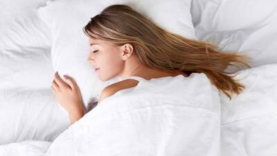 Сомнолог связала дневную тягу ко сну с риском опасного заболевания