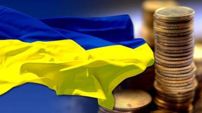 Запад уничтожает экономику Украины