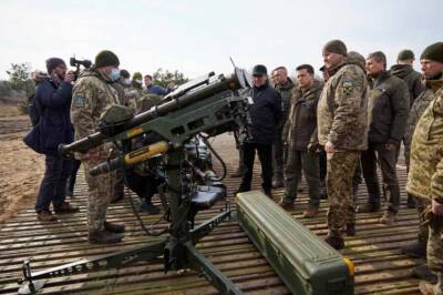 Специалисты по иностранному оружию отправляются на позиции ВСУ в Донбассе