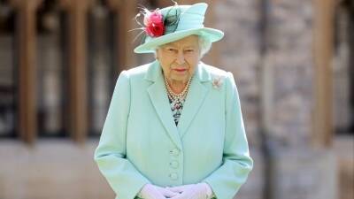 Королева Елизавета II призналась, что ей тяжело ходить