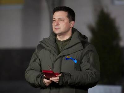 Зеленский: Мы не можем констатировать отвод войск РФ от украинских границ