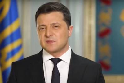 Зеленский заявил о необходимости вещания украинского телевидения в Донбассе