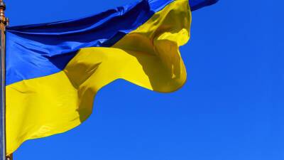 Здание британского МИД подсветили в цвета украинского флага
