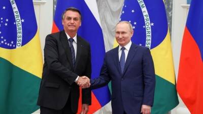 Путин провел в Кремле переговоры с президентом Бразилии Болсонару