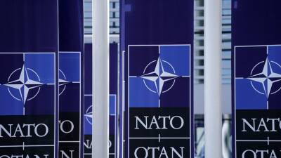 Байден и Шольц обсудили укрепление восточного фланга НАТО в случае «нападения» России