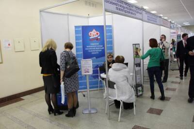 Пенсионная реформа — дело молодых: им предложено выделить по 10 тысяч рублей