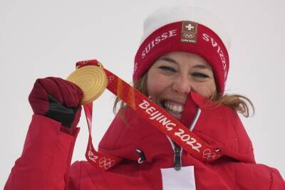 Горнолыжница из Швейцарии стала двукратной олимпийской чемпионкой в суперкомбинации