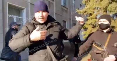 Нападение на журналистов "Украинской правды": полиция обещает результаты работы 17 февраля