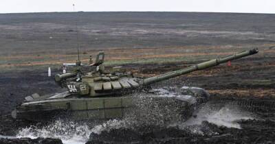 Танки, пушки и гаубицы: оккупанты на Донбассе разместили более 100 единиц оружия с нарушениями