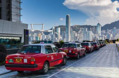 В Гонконге запустят бесплатное такси для больных легкой формой коронавируса