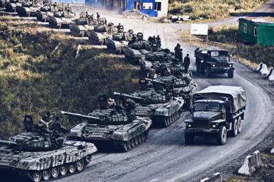Россия увеличила на 7 тысяч количество военных на границе с Украиной