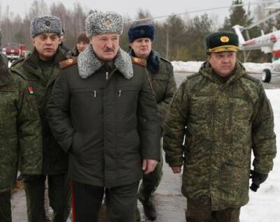 Лукашенко: Российские военные в Белоруссии будут находиться столько, сколько нужно