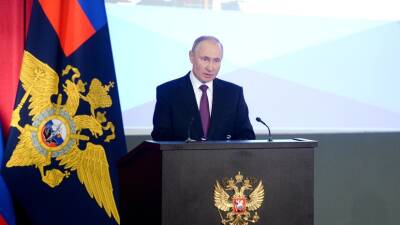 Путин принимает участие в расширенном заседании коллегии МВД России