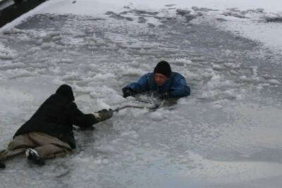 Чеховцам рассказали об опасности выхода на лед