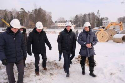 Губернатор Андрей Травников лично проверил ход строительства кампуса мирового уровня НГУ