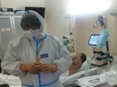 РПЦ предложила ковидным пациентам новую услугу — исповедь прямо в больничной палате