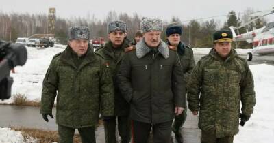 "Поделимся последним куском хлеба": Лукашенко не против признать "ЛДНР" и оказать помощь "страдальцам" Донбасса