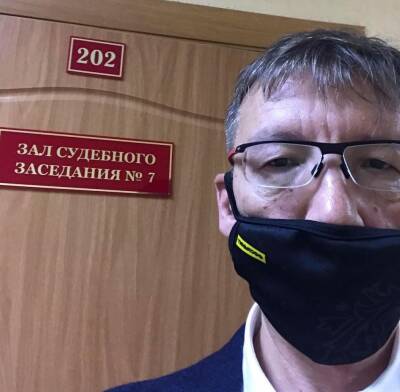 На Курмышкина, представляющего в судах детей с СМА, обрушилась критика. Его позиция — в интервью