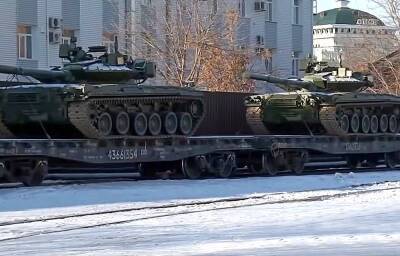 На украинскую границу идут одни из самых современных танков российской армии Т-90