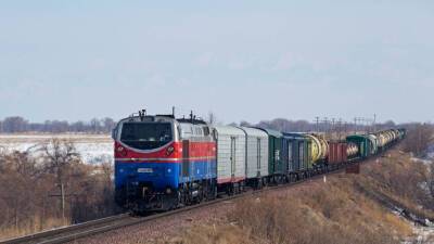 Казахстан возобновит движение поездов из Киргизии в Россию